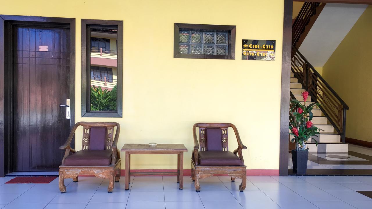 Uni Beach Hotel Pangandaran Exterior foto